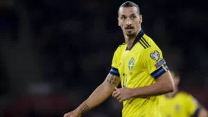 ZLATAN IBRAHIMOVIC, CONVOQUÉ PAR LA SUÈDE À 41 ANS, POURRAIT BATTRE LE RECORD UN ZOFF