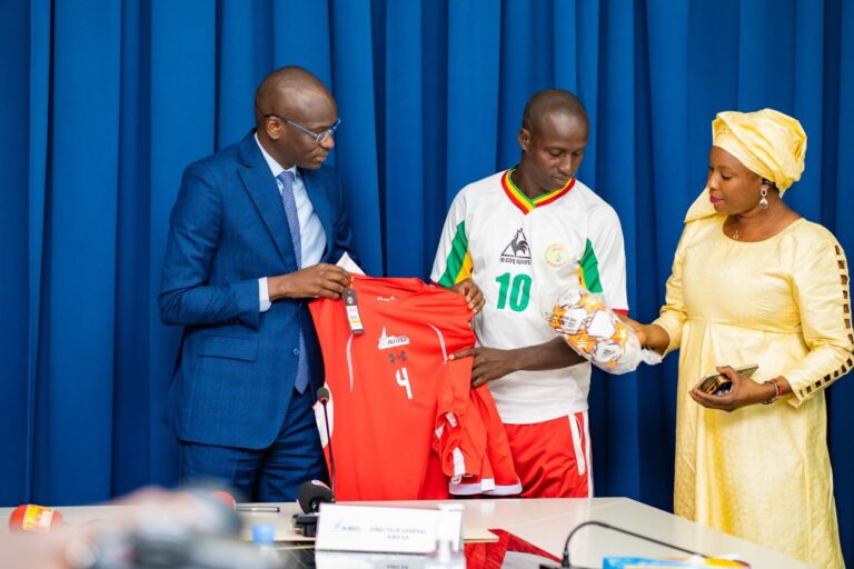 RSE-AIBD SA offre des équipements sportifs et octroie une subvention aux ASC de Keur Moussa