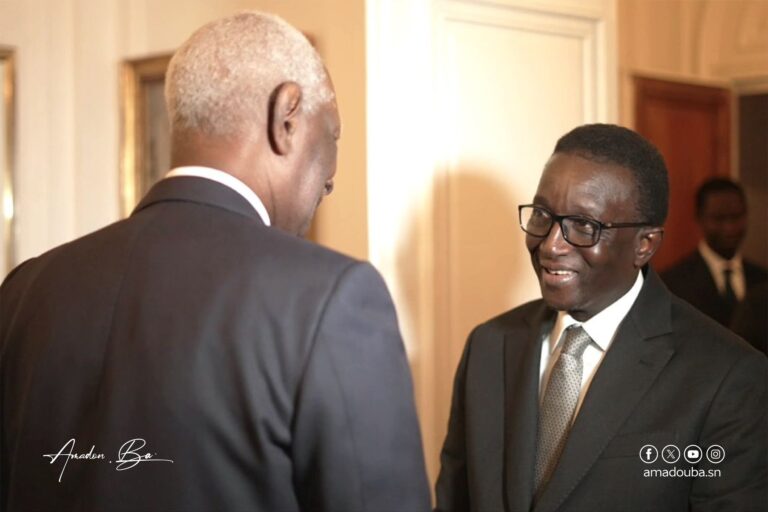 PARIS- Amadou Ba rend une visite de courtoisie à l’ancien président Abdou Diouf