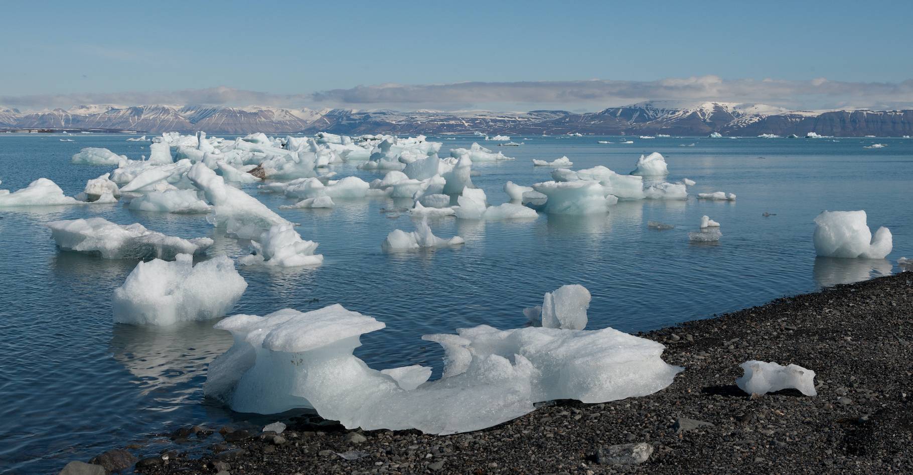 Des chercheurs américains affirment que la glace du Groenland a déjà fondu en intégralité par le passé