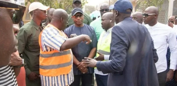 BLOCAGE D’UNE VISITE DE CHANTIER ET INTERDICTION D’ACCES A L’HOTEL DE VILLE :